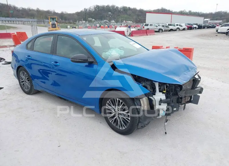 2022 KIA Forte фото