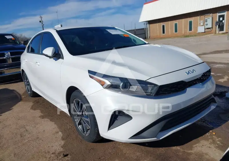 2022 KIA Forte фото
