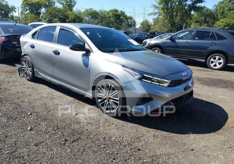 2022 KIA Forte фото