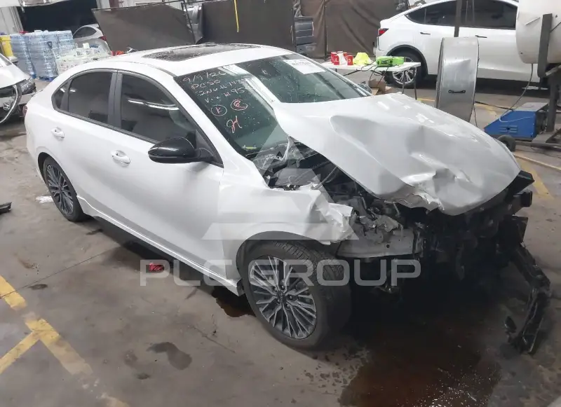 2022 KIA Forte photo