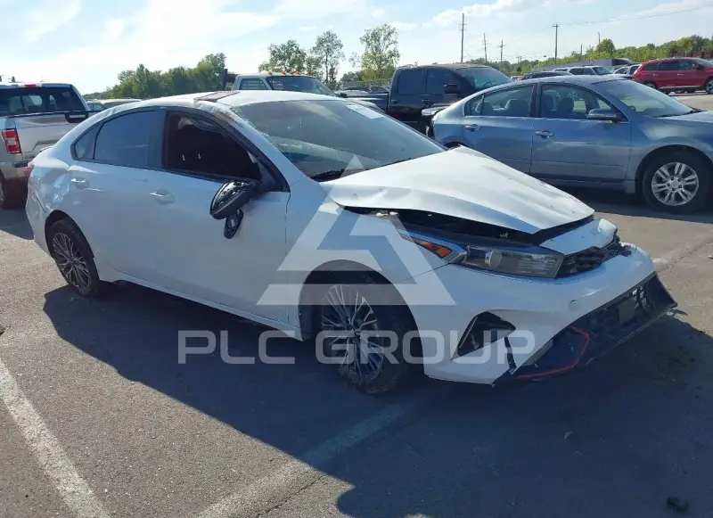 2022 KIA Forte фото