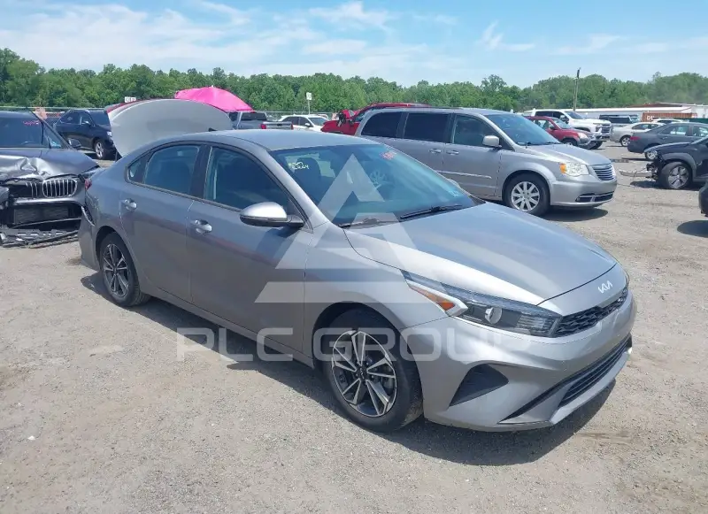 2022 KIA Forte фото