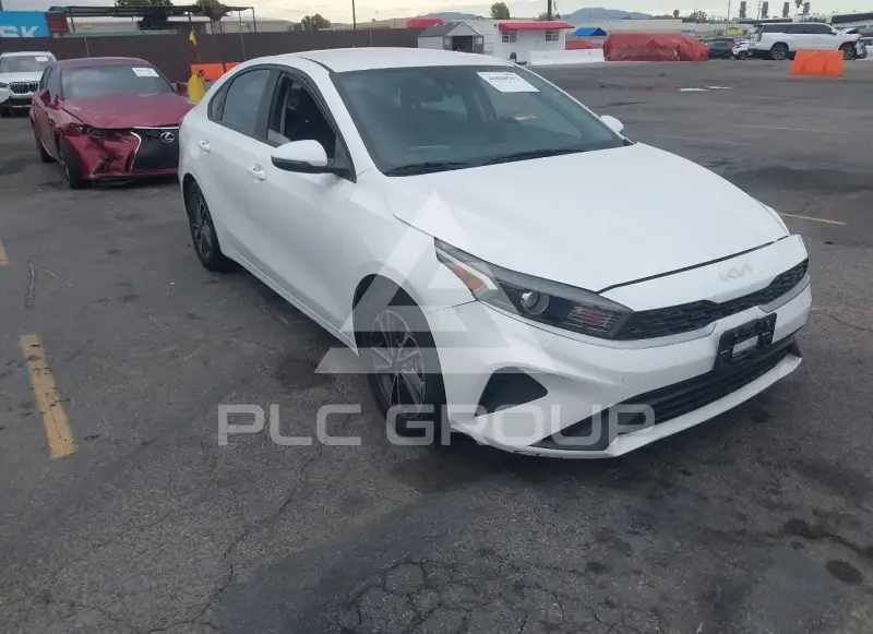 2022 KIA Forte фото
