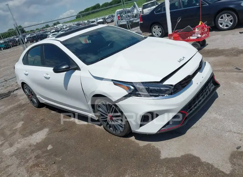 2022 KIA Forte фото