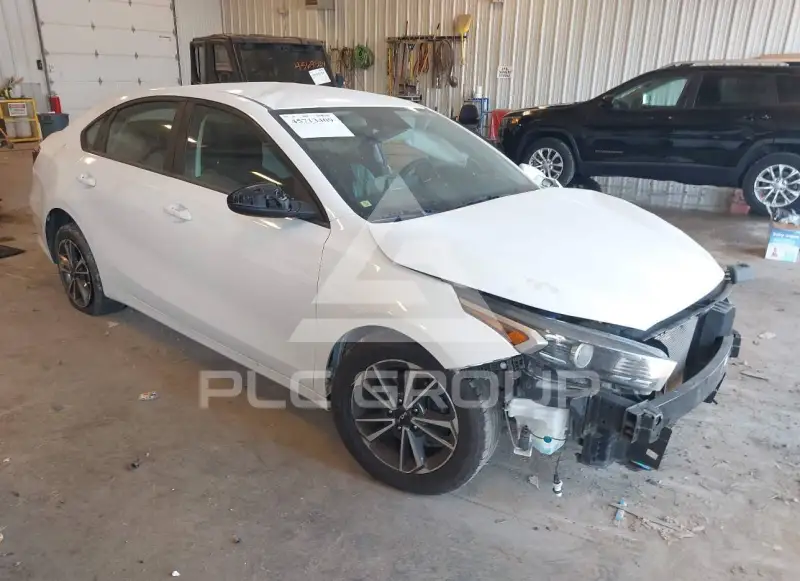 2022 KIA Forte фото