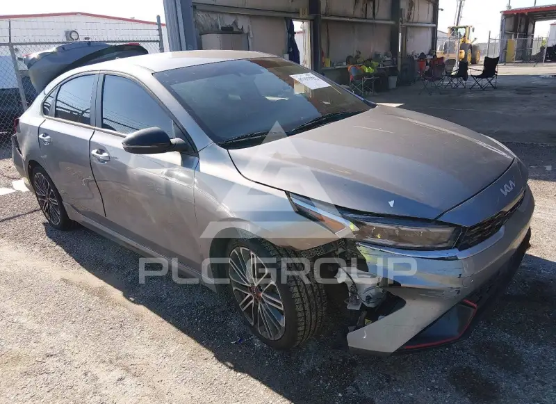 2022 KIA Forte фото