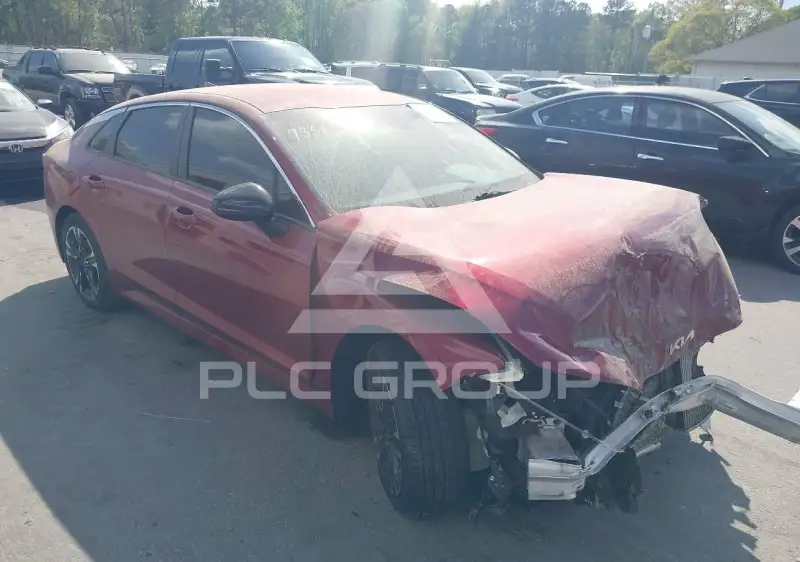2022 KIA K5 фото