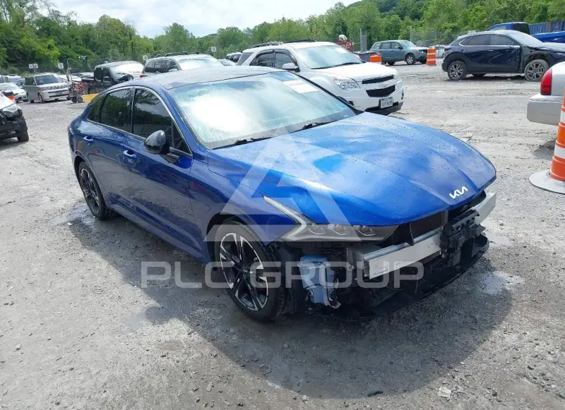2022 KIA K5 photo