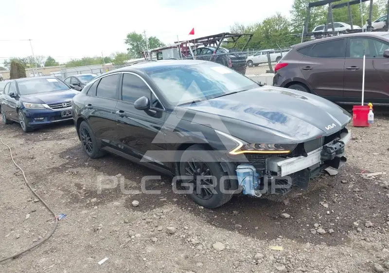 2022 KIA K5 фото