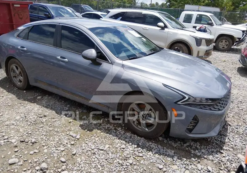 2022 KIA K5 photo