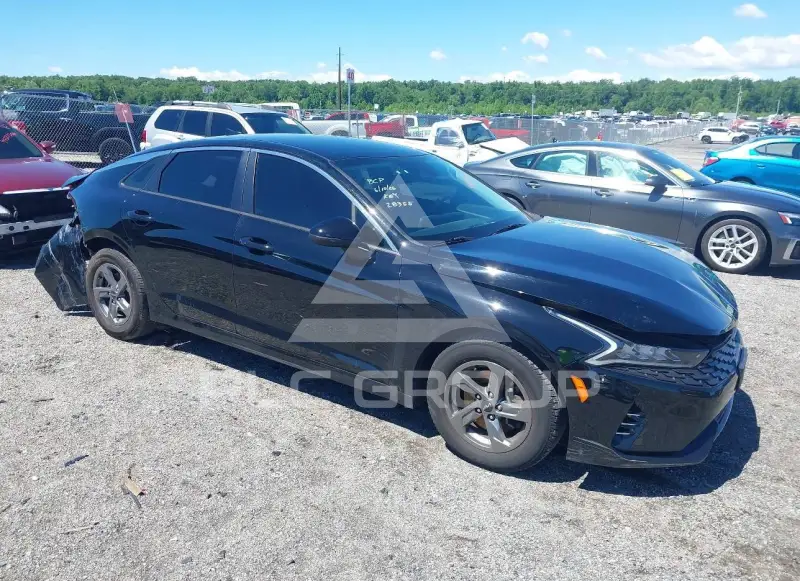 2022 KIA K5 фото