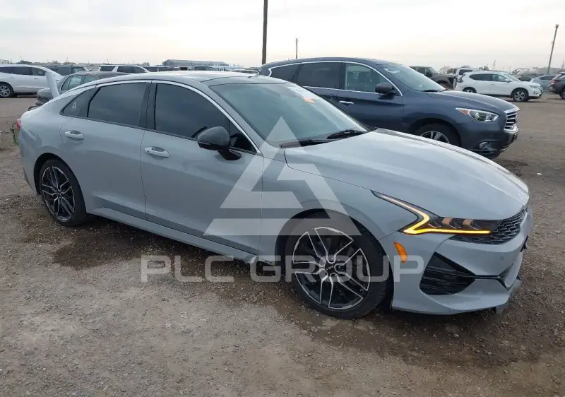 2022 KIA K5 photo