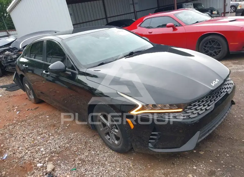 2022 KIA K5 photo