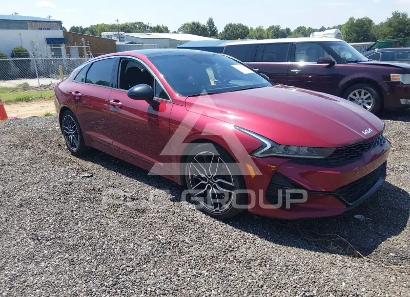 2022 KIA K5 фото