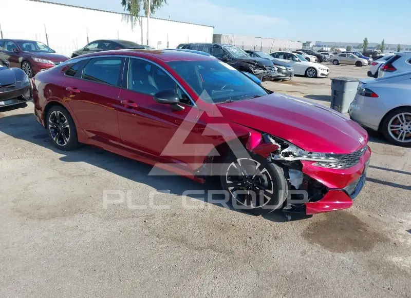 2022 KIA K5 photo