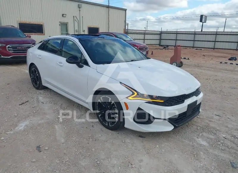 2022 KIA K5 photo