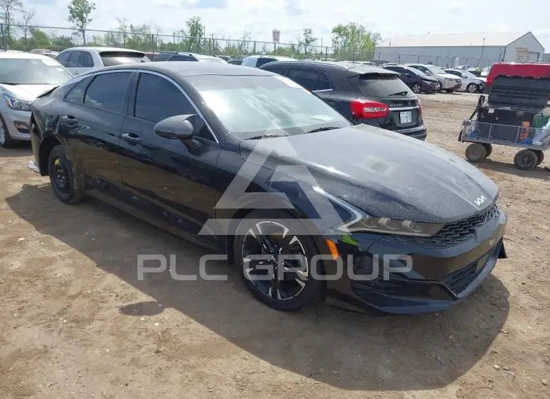 2022 KIA K5 фото