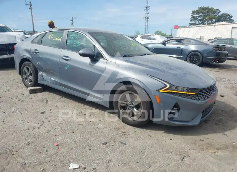 2022 KIA K5 фото