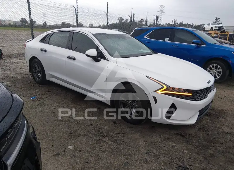 2022 KIA K5 photo