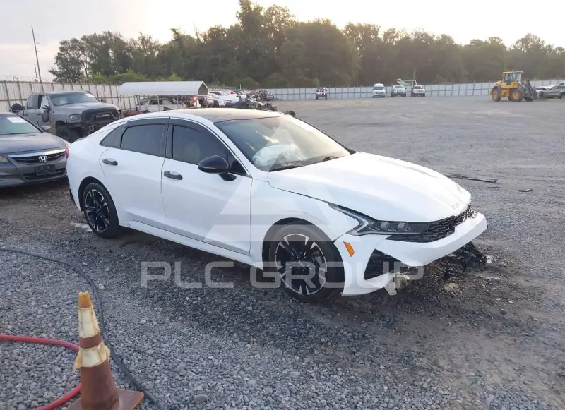 2022 KIA K5 photo