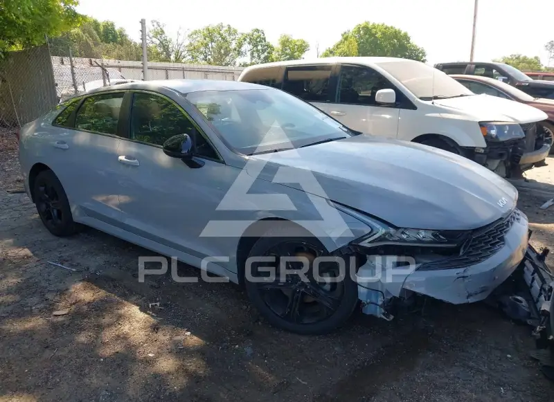 2022 KIA K5 фото