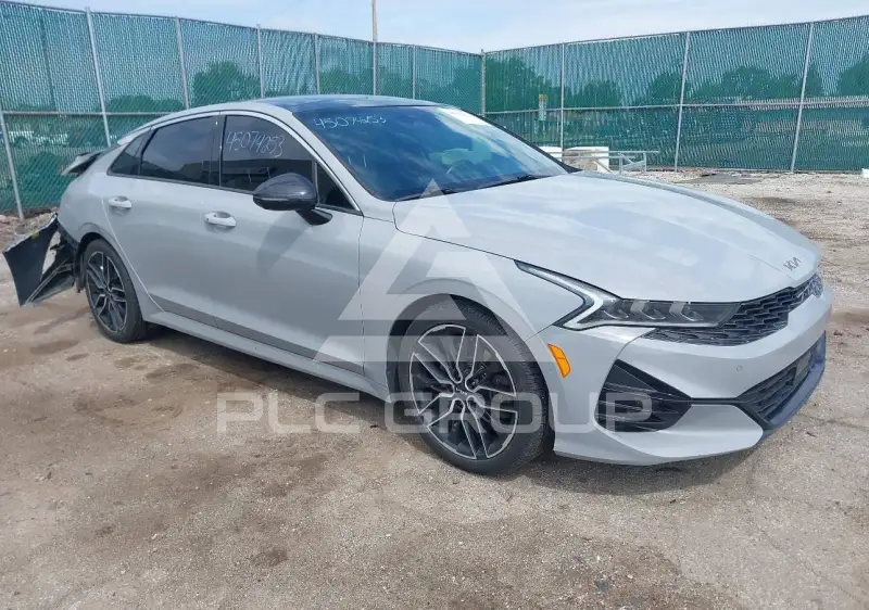 2022 KIA K5 фото