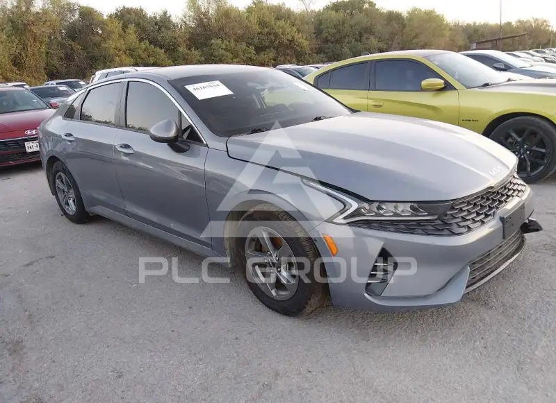 2022 KIA K5 фото