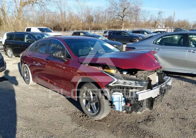 2022 KIA K5 фото