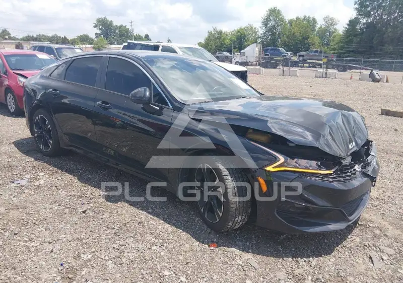 2022 KIA K5 фото