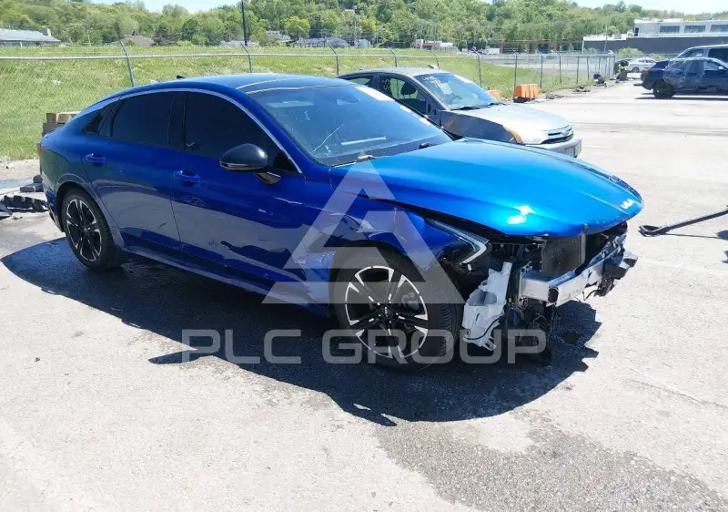 2022 KIA K5 photo