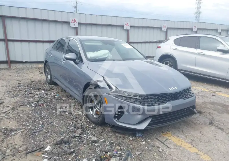 2022 KIA K5 фото