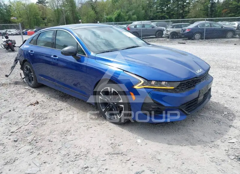 2022 KIA K5 photo