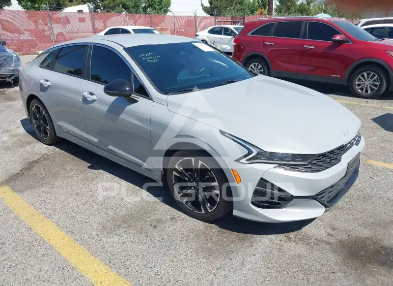2022 KIA K5 photo