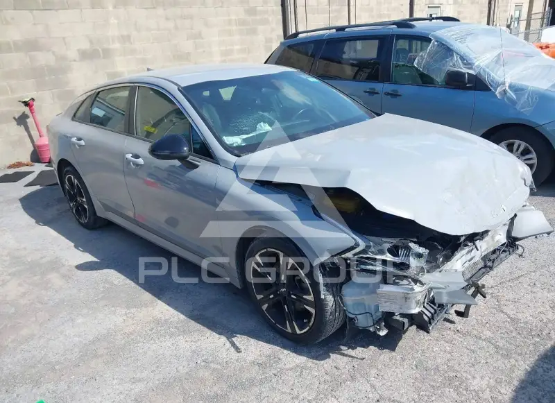 2022 KIA K5 фото