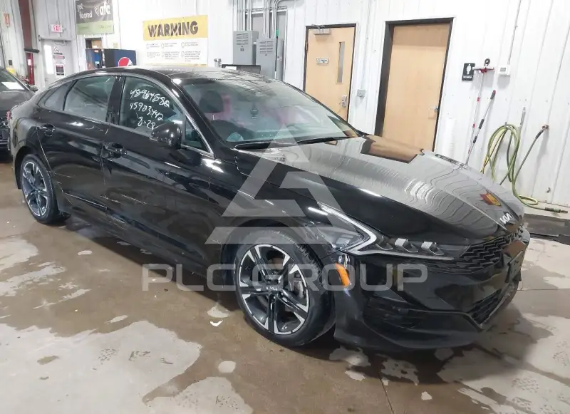 2022 KIA K5 photo