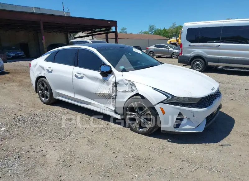 2022 KIA K5 photo