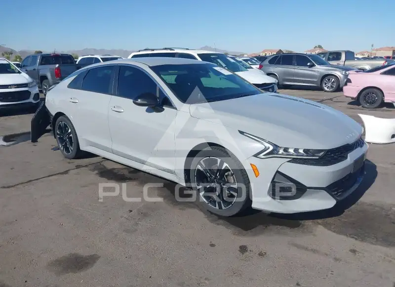 2022 KIA K5 photo