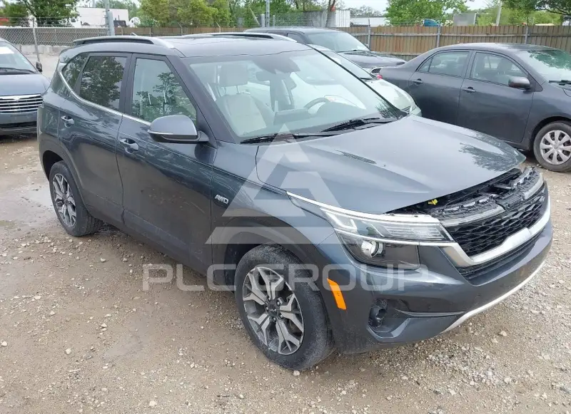2022 KIA Seltos фото