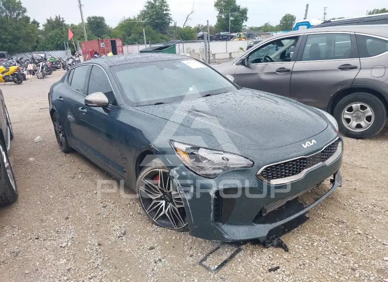 2022 KIA Stinger фото