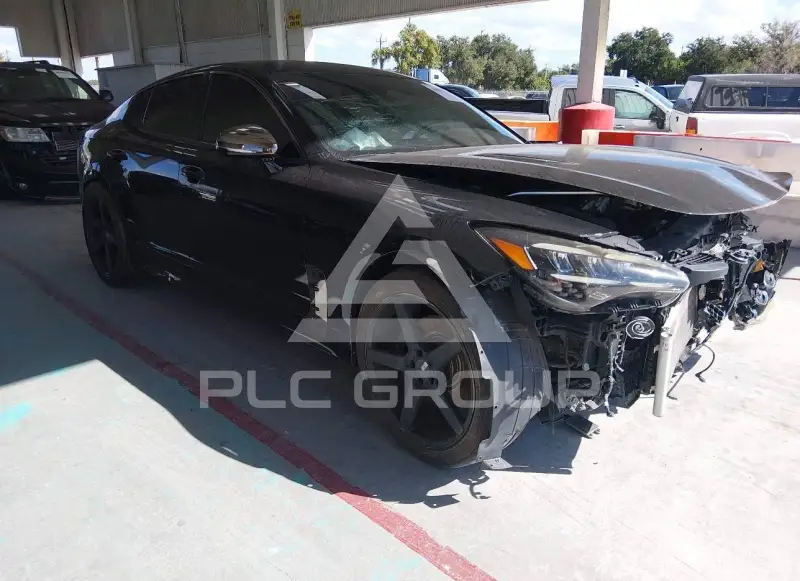 2022 KIA Stinger фото