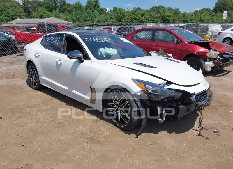 2022 KIA Stinger фото