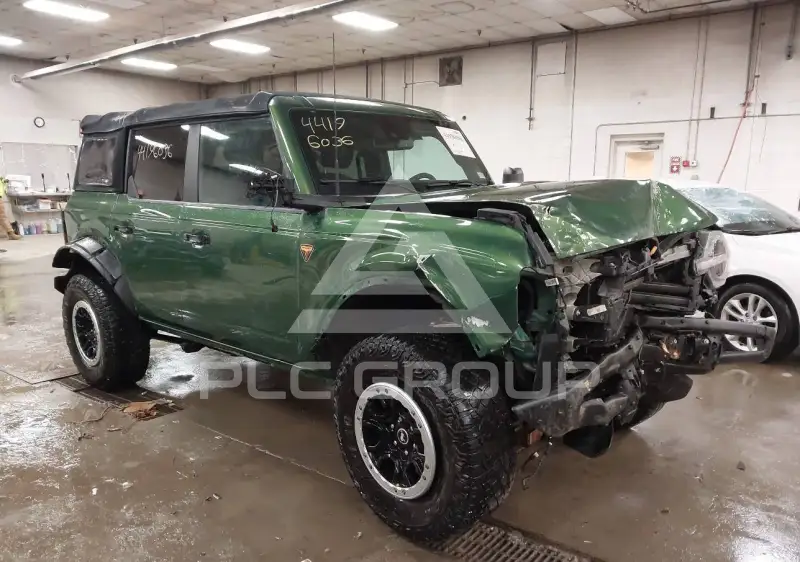 2022 Ford BRONCO photo