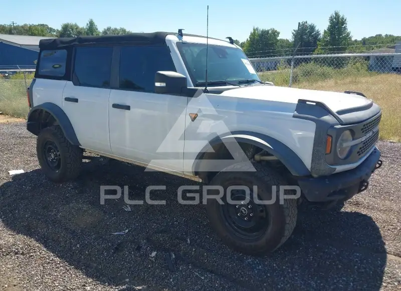 2022 Ford BRONCO photo