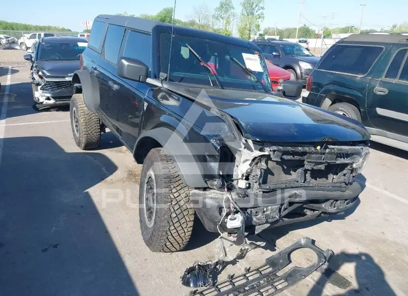 2022 Ford BRONCO фото