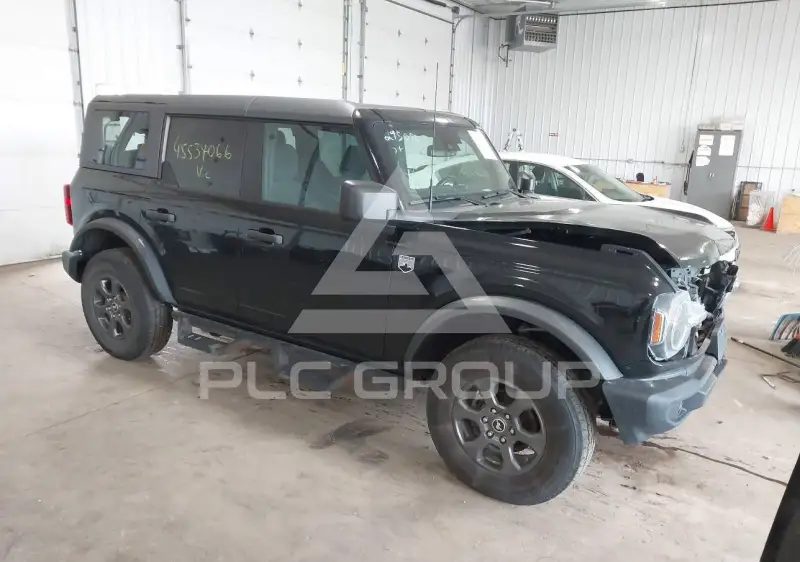 2022 Ford BRONCO фото