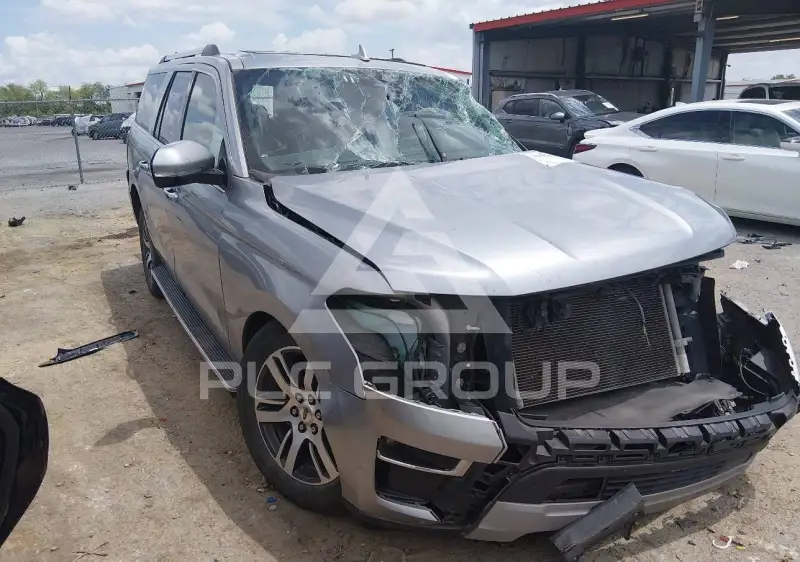 2022 Ford EXPEDITION photo