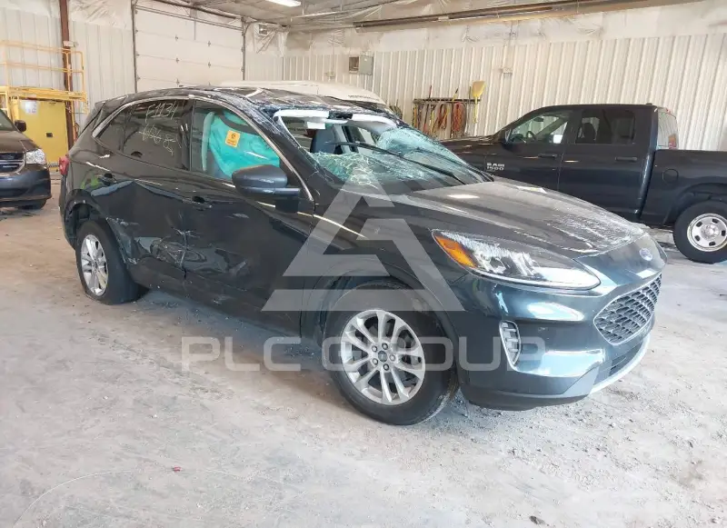 2022 Ford ESCAPE photo