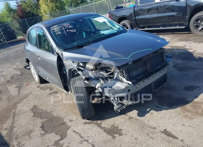 2022 Ford ESCAPE photo