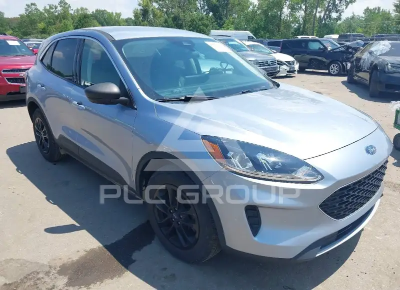 2022 Ford ESCAPE photo