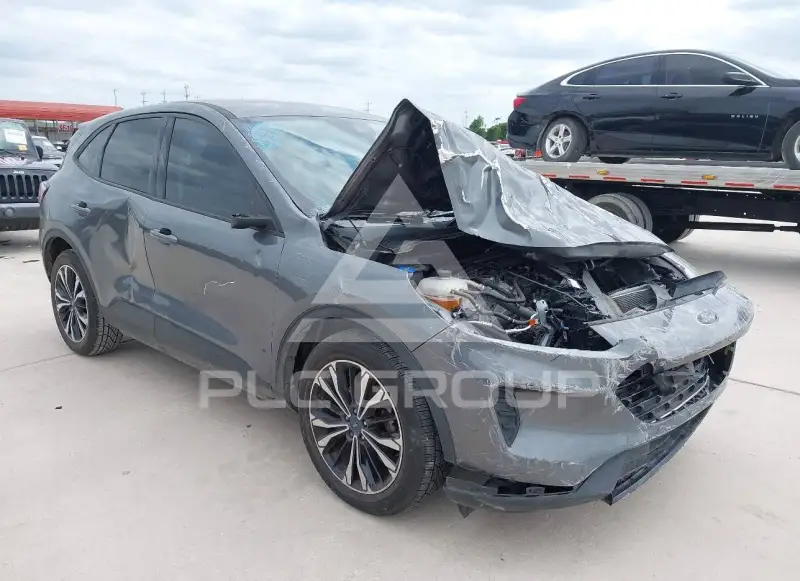 2022 Ford ESCAPE photo